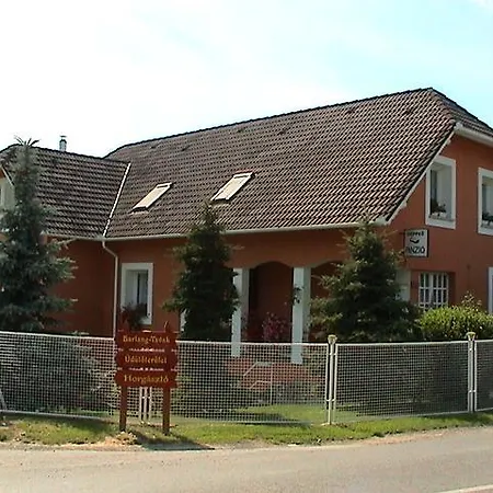 فندق مبيت وإفطار Cseppko Panzio